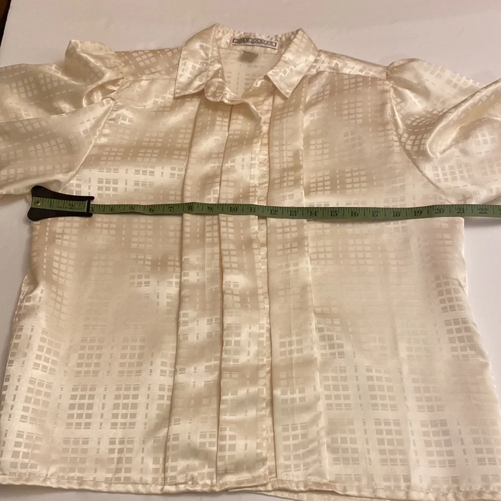 Vintage Joan Harper Women’s Blouse 12 Long Sleeve Button Up Shoulder Pads Ivory - Picture 8 of 9